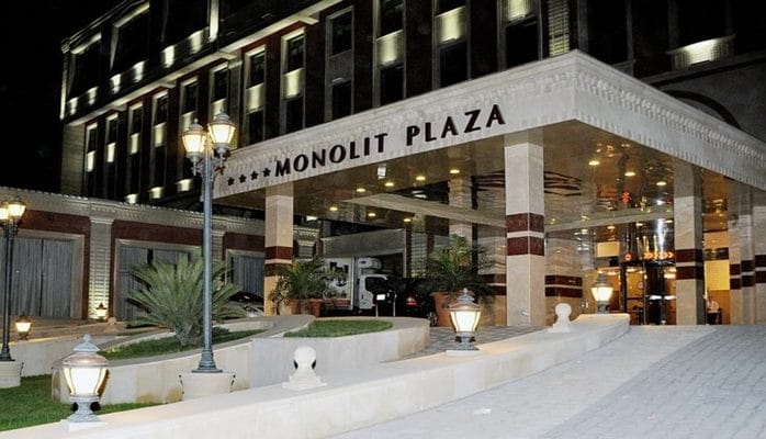 Küveytli investor Bakıda lüks hotel alıb