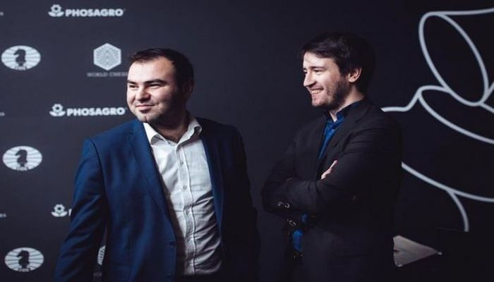 Два азербайджанских шахматиста сражаются друг с другом на Кубке мира