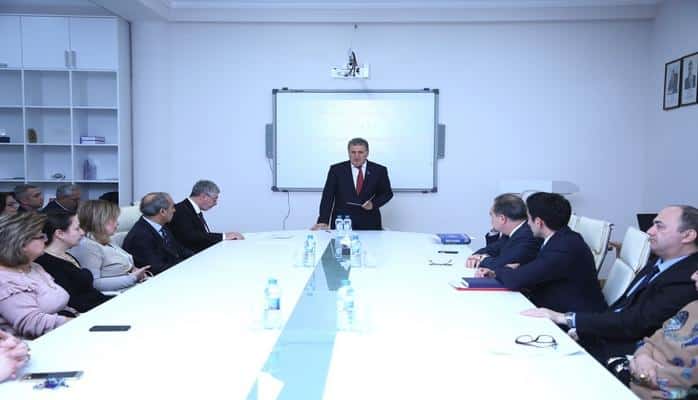 В НАНА прошла научная сессия по случаю 100-летия Азербайджанской Народной Республики