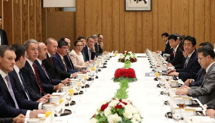 Erdoğan ile Abe çalışma yemeğine katıldı
