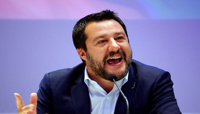 İtaliyada partiya lideri Avropa Birliyini "ilan və çaqqal yuvası" adlandırdı