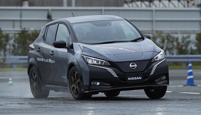 Nissan сделал полноприводный электромобиль с двумя моторами