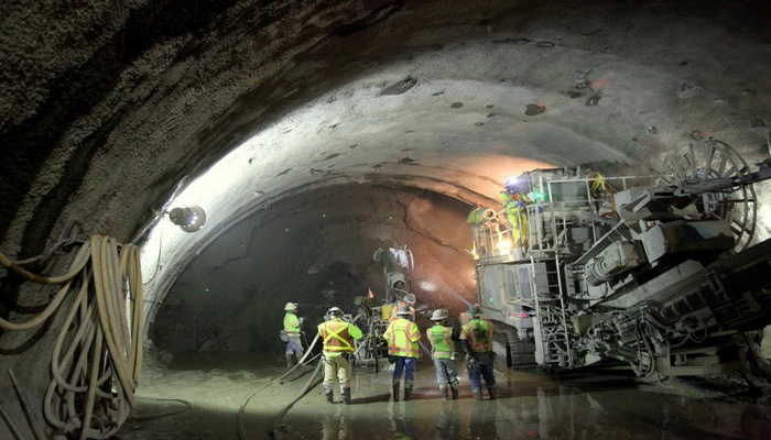 “Metro-Tunel İnşaat” MMC 100 aztəminatlı ailəyə yardım etdi