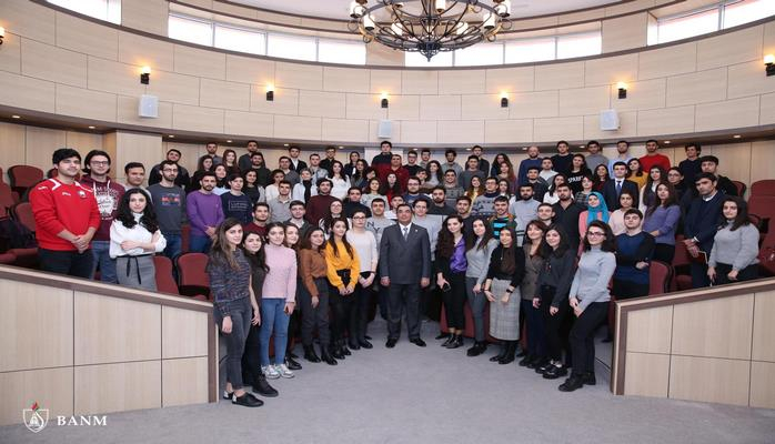 В Бакинской высшей школе нефти начинаются очередные занятия по курсу «Бизнес-образование для инженеров»