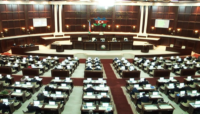 Парламент Азербайджана принял госбюджет на 2019 год во втором чтении