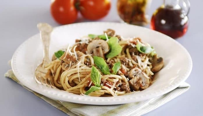 Рецепт приготовления спагетти болоньезе с грибами