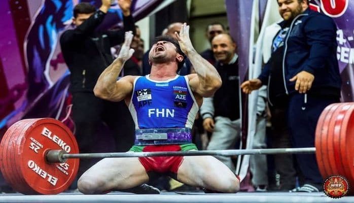 Азербайджанец побил в Москве мировые рекорды и стал чемпионом