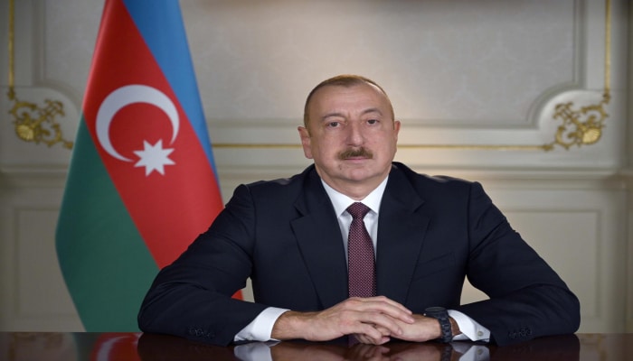 Президент Ильхам Алиев наградил Артура Раси-заде орденом "За службу Отечеству"