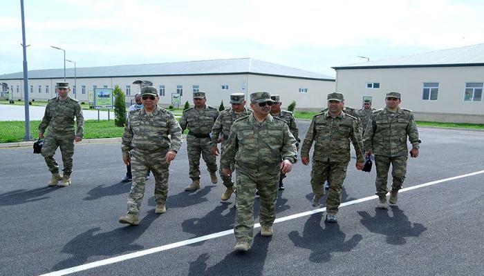 В прифронтовой зоне состоялось открытие новых воинских частей, проведен осмотр строящихся объектов