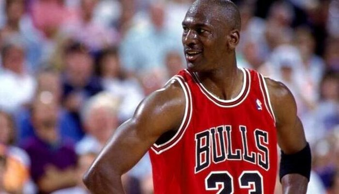 Michael Jordan'ın forması için rekor fiyata alıcı!