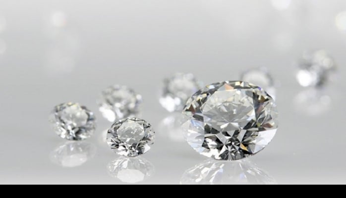 Diamondit - braziliyalı alimlər qrafen lentindən ikiölçülü almaz əldə etdilər