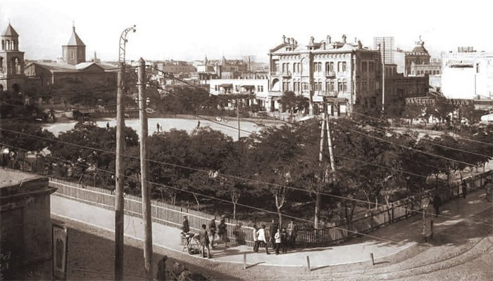 История появления Парапета в Баку
