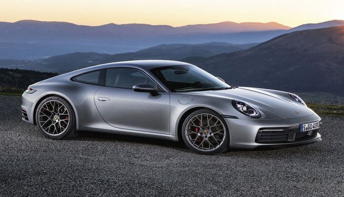 Классика рулит: Porsche выпустил новый 911 с 7-скоростной механикой
