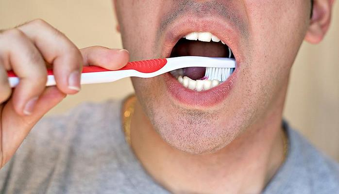 НАУКА Ученые связали импотенцию с плохой гигиеной рта