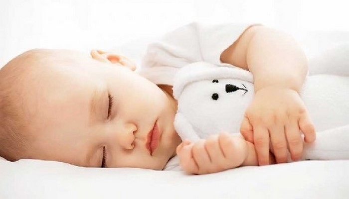 Анализ детского мозга выявил удивительные особенности изменения структуры сна