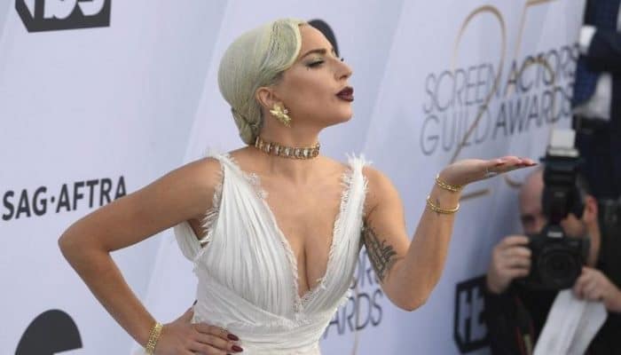 Corona virüsü ile mücadele için Lady Gaga’dan rekor bağış geldi. Ünlü şarkıcı, Global Citizen adlı yardım kuruluşuyla birlikte tam 35 milyon dolarlık bağış yaptı.