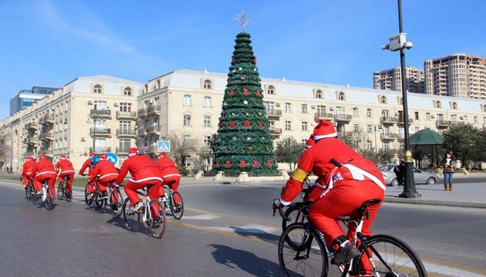 Как в дореволюционном и советском Баку отмечали Новый год (ФОТО)