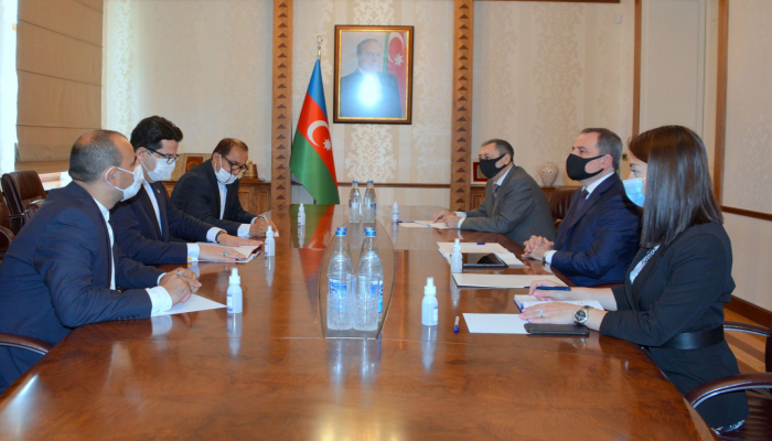 Глава МИД Азербайджана   встретился с новым послом Ирана