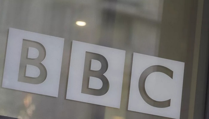 BBC, çalışanlarından sosyal medyada görüş belirtmemesini istedi