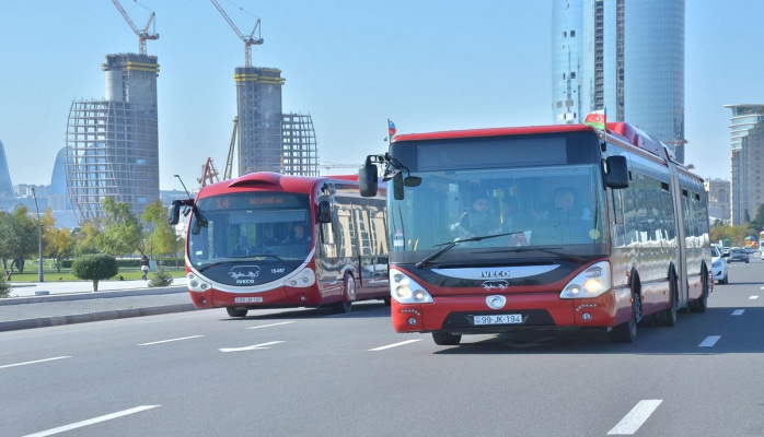 В Баку меняется схема движения двух автобусных маршрутов