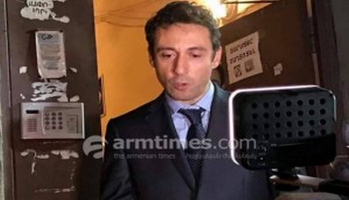 Komediya aktyoru Yerevanın meri seçilə bilər