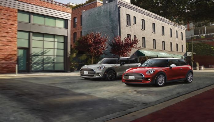 The Mini Oxford Edition is a cheap new car just for college students