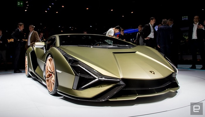 Представлен первый гибридный Lamborghini