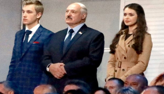 Lukaşenko zarafatla vəzifə təklif etmişdi, deputat oldu