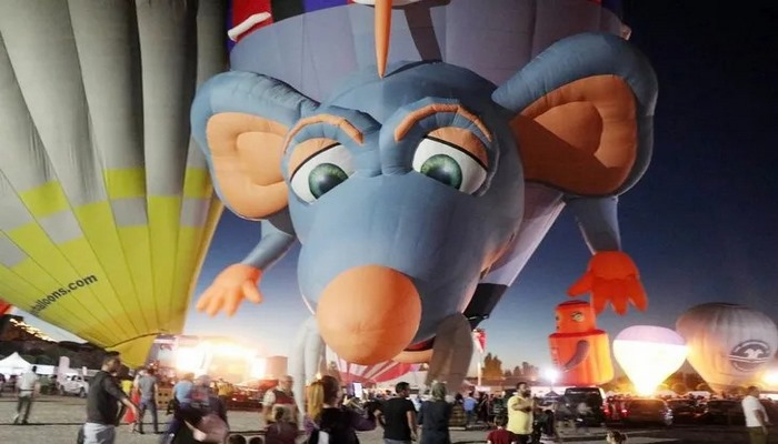 Uluslararası Kapadokya Balon Festivali'nde gökyüzü dev balonlarla süslendi