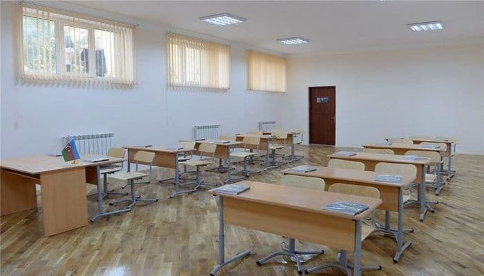 В Азербайджане закрываются вечерние школы