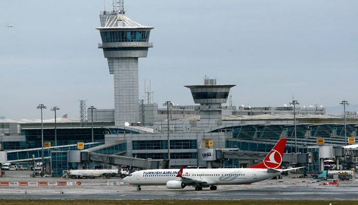 Havada kaos! Gün boyu bir tek Atatürk Havalimanı çalıştı… İç hat seferleri başladı