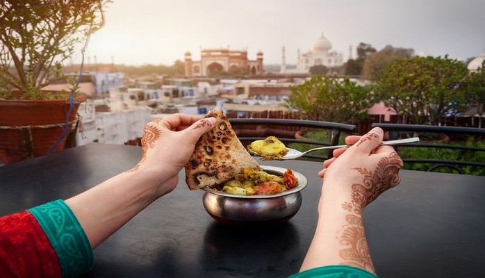 Hindistan’da Ne Yenir: Geleneksel Hint Yemekleri
