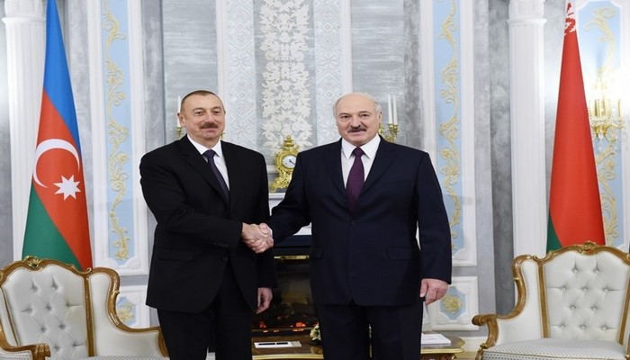 Ильхам Алиев позвонил Александру Лукашенко