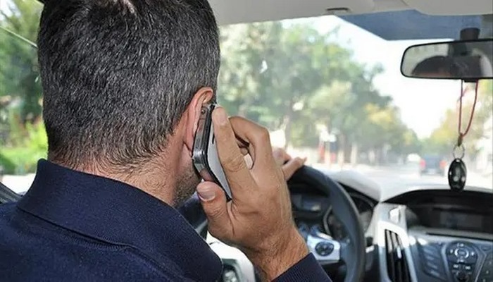 İngiltere'de trafikte telefon kullananlar için flaş karar