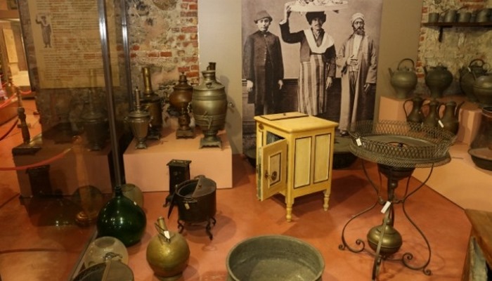 Osmanlı saray mutfağının ilk buzdolabı müzede sergileniyor