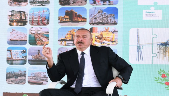 Президент Ильхам Алиев: Труд наших нефтяников служит интересам азербайджанского народа