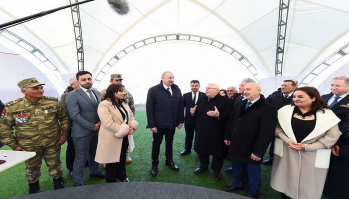 Prezident İlham Əliyev: “Biz böyük xalqın nümayəndələriyik”